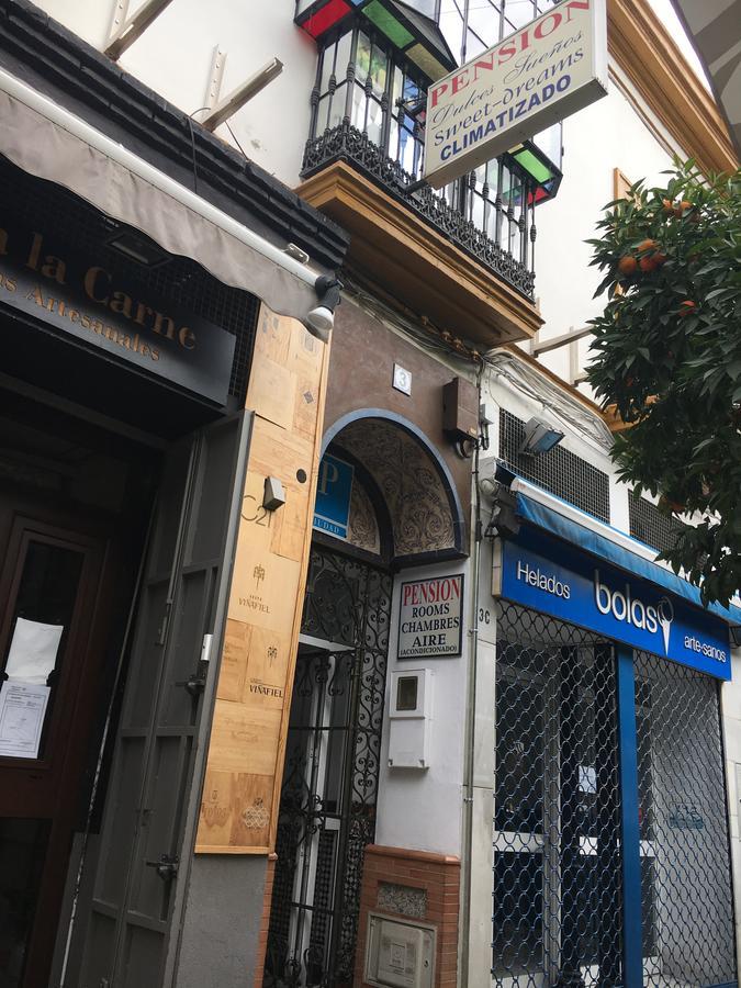 Pension Dulces Suenos Севілья Екстер'єр фото